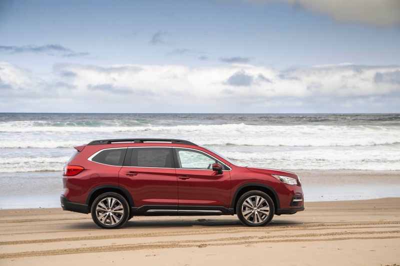 Illustration for article titled The 2019 Subaru Ascent Is The Three-Row SUV That Actually Feels Like A Subaru